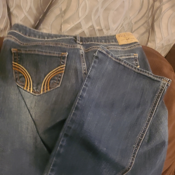 Jeans - Picture 1 of 2